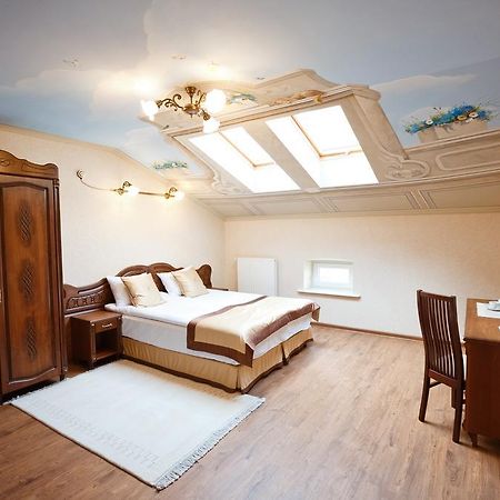 Mini-Hotel Guest House Inn Lviv Szoba fotó